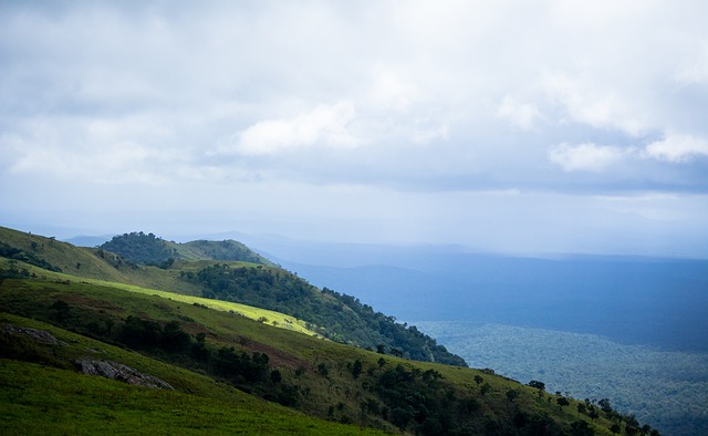 邵佳一谈成为国足主帅：正在家看电脑突然收到700多条信息
